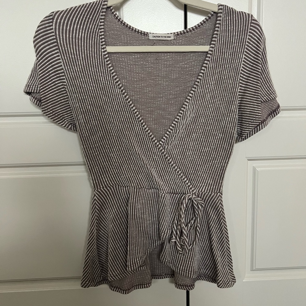Caution To Be Wild Size Striped Peplum V Neck Top size s